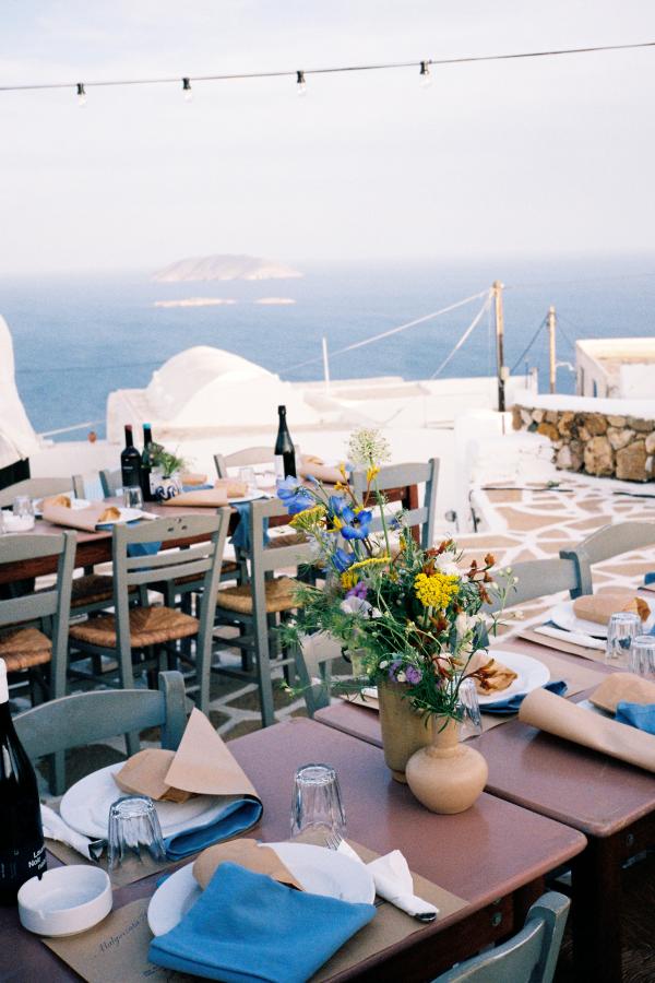 anafi, table dressing, greek wedding, flower decoration, greek island, wedding dinner, ceramics