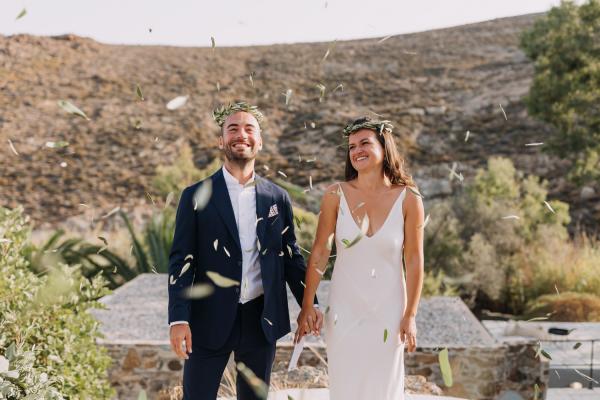 serifos, nature eco living, garden lounge, greek wedding, wedding dinner, nature, bride, bridal bouquet, flower decoration, island chic, green, wedding party, greek island, greece