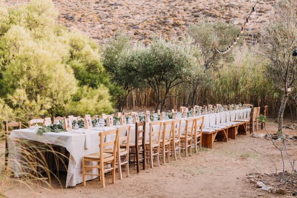 serifos, nature eco living, garden lounge, outdoor venue, greek wedding, wedding dinner, nature, tabledressing, flower decoration, island chic, green and wood, wedding party, greek island, greece