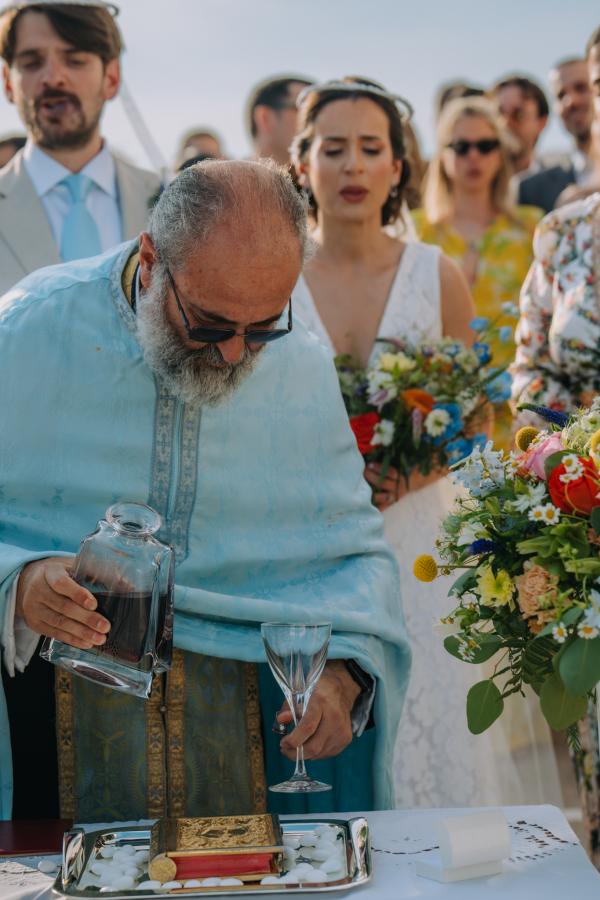 Greek wedding, Paros, greek island, wedding ceremony, wedding outfit, bridal bouquet, 