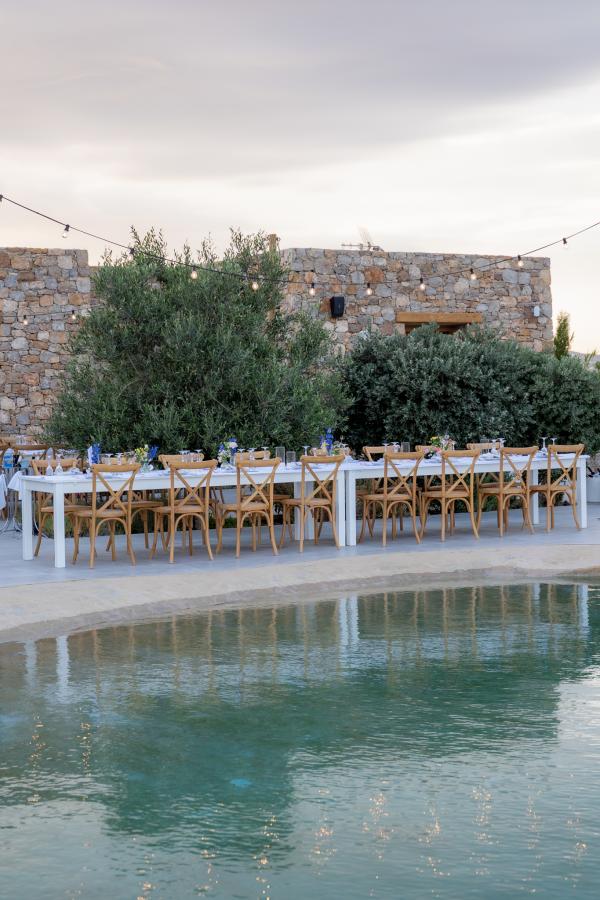 Greek wedding, Paros, greek island, wedding venue, wedding decoration, string lights, tablesetting, flower decoration, outdoor venue