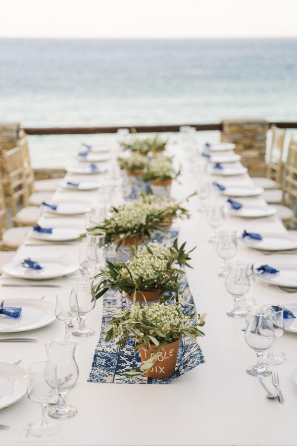 greek wedding, greek island, wedding venue, wedding decoration, flower decoration, tabledressing