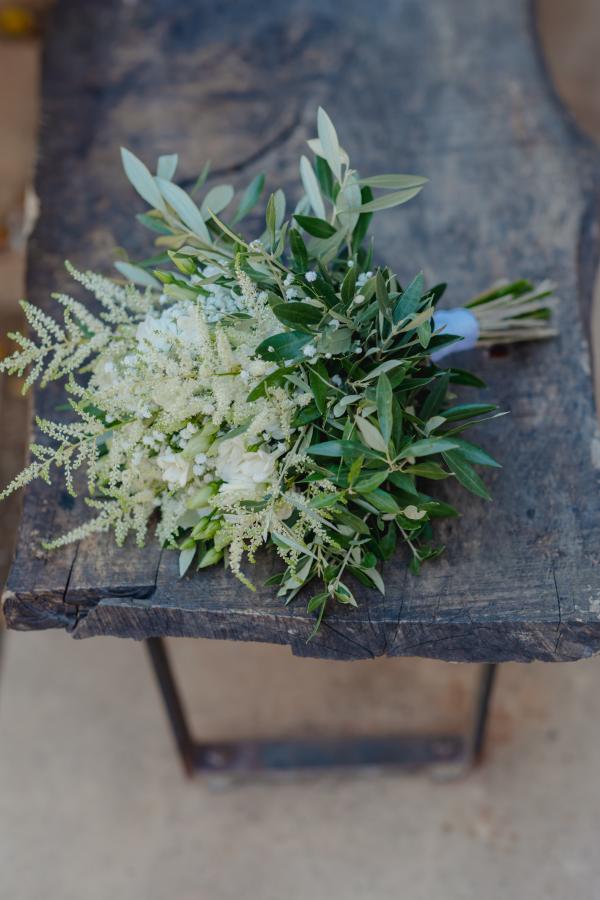 wedding bouquet, natural wedding flowers, greek wedding, countryside wedding, rustic style, 