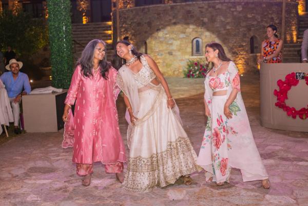 Indo-Greek wedding, wedding venue, wedding decoration, outdoor venue, wedding outfit