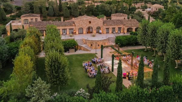 Indo-Greek wedding, wedding venue, wedding decoration, outdoor venue