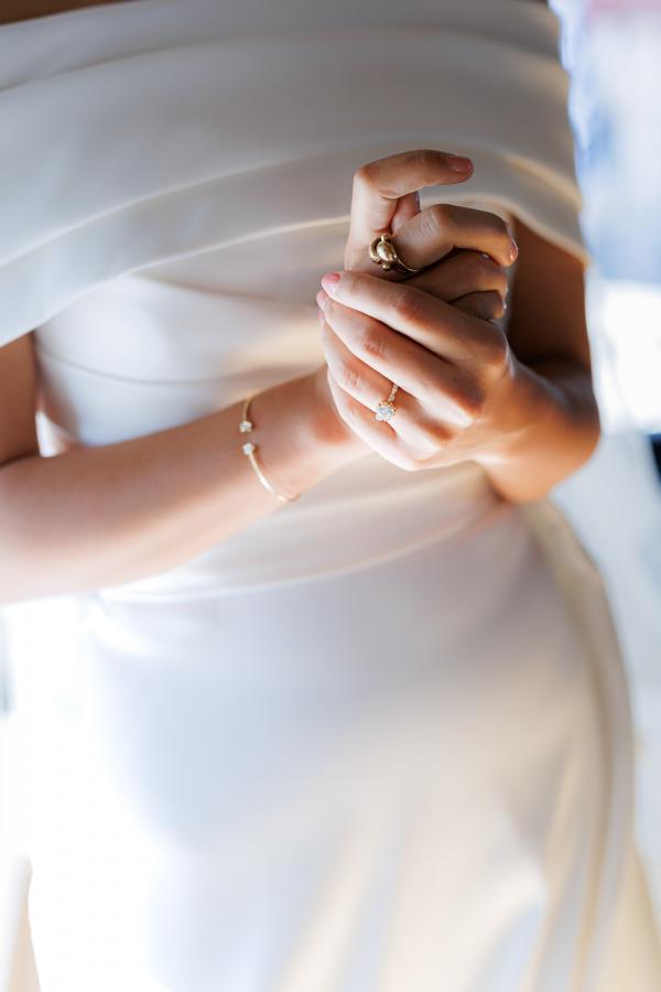 Greek wedding, Greece, Litochoro, preparation venue, bridesmaids, wedding outfit, wedding dress, bridal jewelry 