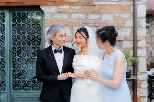 Greek wedding, Greece, Litochoro, preparation venue, wedding outfit, wedding dress, elegant
